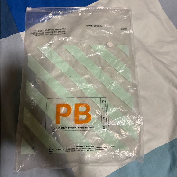 Off White Fire Tape Tee size - Picture 8 of 9